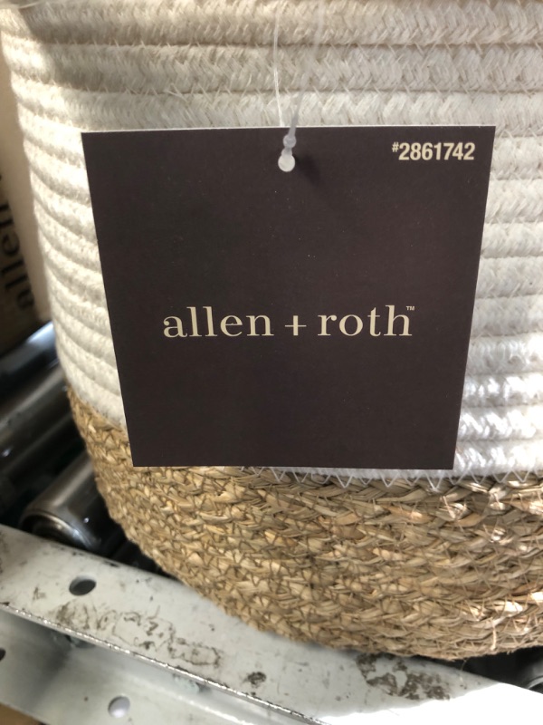 Photo 3 of allen + roth Rope and sea grass 12-in W x 9.5-in H x 12-in D Beige and Natural Sea Grass Basket 6 Pack