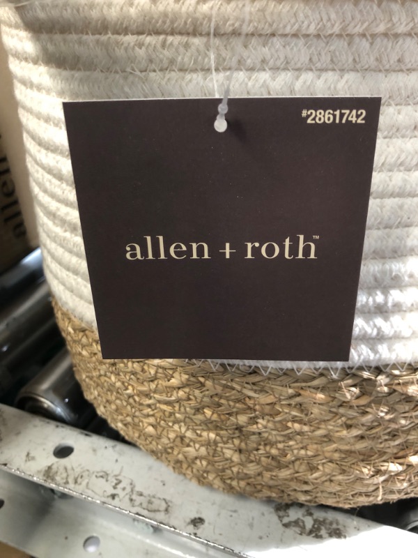 Photo 5 of allen + roth Rope and sea grass 12-in W x 9.5-in H x 12-in D Beige and Natural Sea Grass Basket 6 Pack