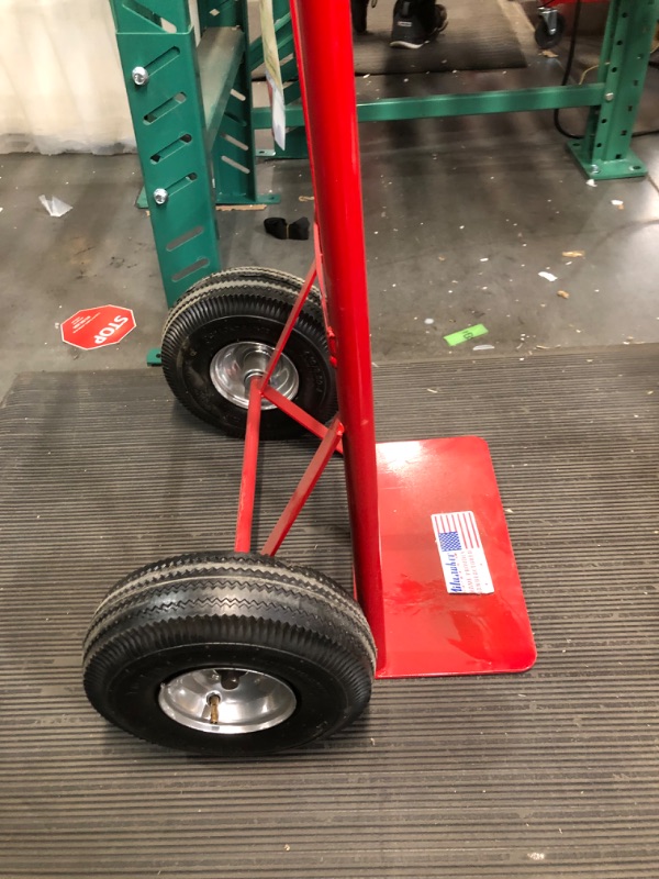 Photo 4 of ***DAMAGED READ NOTES***Milwaukee 800-lb Capacity Red Steel Heavy Duty Hand Truck 70019