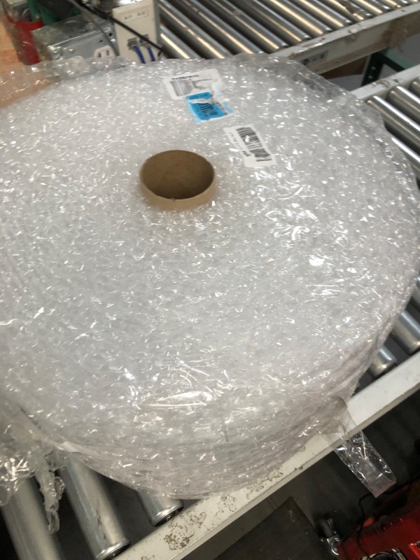 Photo 1 of Amazon Basics Perforated Bubble Cushioning Wrap - Medium 5/16", 12-Inch x 100-Foot 