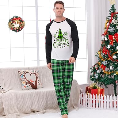 Photo 1 of Awoscut Christmas Family Matching Pajamas Christmas Pjs Holiday Nightwear Sleepwear Sets Long Sleeve Pjs - Men - XXLarge