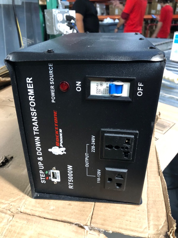 Photo 4 of (Minor DAMAGE)ROCKSTONE POWER 5000 Watt Voltage Converter Transformer -  110V/120V/220V/240V Black