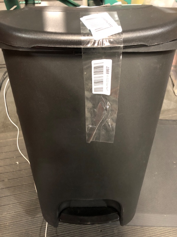 Photo 4 of (READ FULL POST) Rubbermaid Classic 13 Gallon Step-On Trash Can with Lid