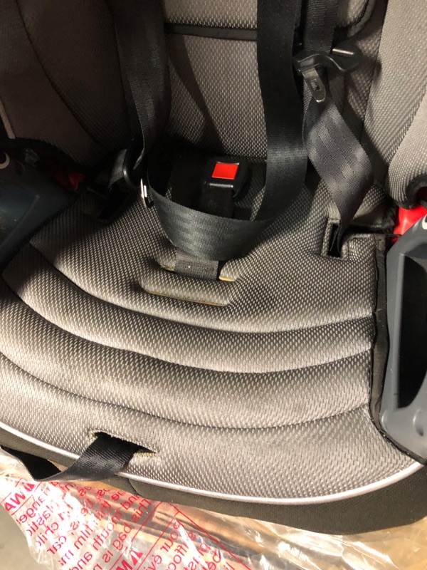 Photo 5 of *SEE NOTES* Graco SlimFit 3 in 1 Car Seat -Slim & Comfy Design Saves Space in Your Back Seat, Darcie, One Size SlimFit Darcie