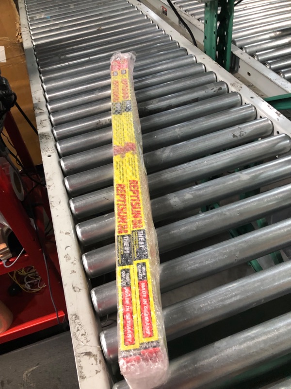 Photo 1 of (2 Pack) Zoo Med 26062 Reptisun 10.0 T5-Ho Uvb 39W Fluorescent Lamp, 34"