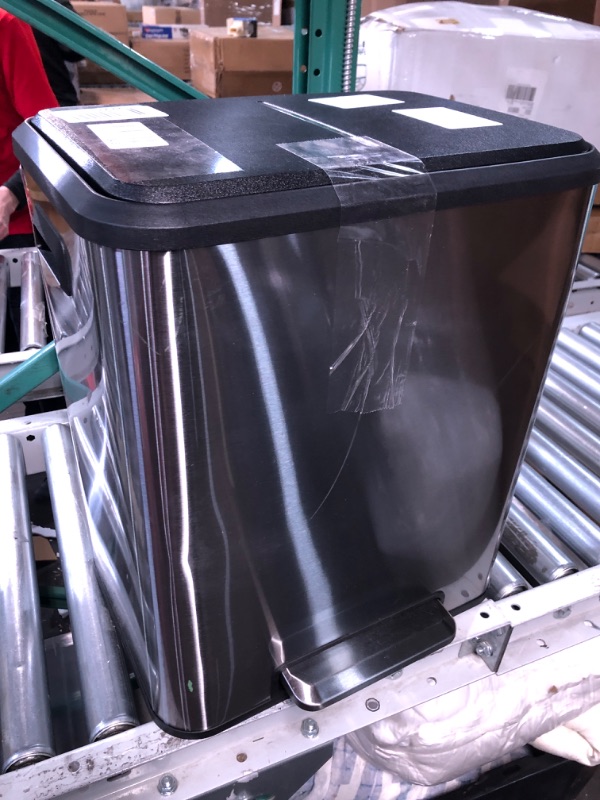 Photo 2 of ***USED READ NOTES***8 Gallon Kitchen Trash Can, Dual Removable Liners for Recycling and Trash, Stainless Steel Shape Dual Trash and Recycling Bin (4 + 4 for 8 Gallon Total), Rectangle, Silver Silver Rectangular