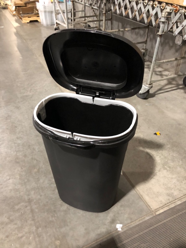 Photo 6 of ***USED - LID DOESN'T CLOSE ALL THE WAY - SEE PICTURES - SCRATCHED***
Rubbermaid 13 gal. Black Touch Top Wastebasket