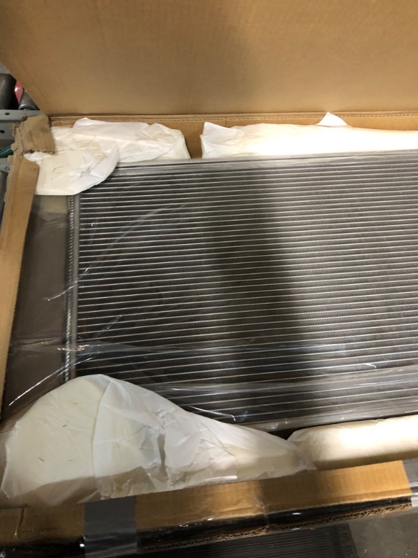 Photo 3 of ColQuee CU2370 All Aluminum Radiator+Shroud 2X14" Fans