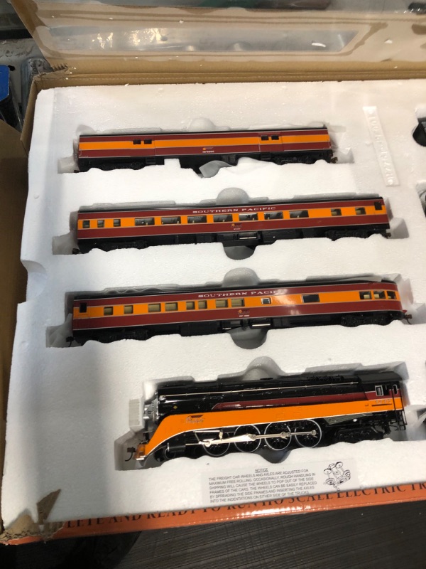 Photo 3 of Bachmann Trains - Daylight Special - Ready to Run Electric Train Set - HO Scale 0.5 Liters