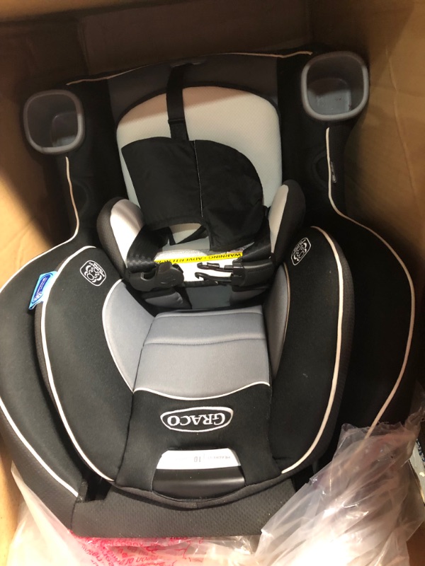 Photo 2 of ***USED AND DIRTY - MIGHT BE MISSING PARTS***
Graco Extend2Fit Convertible Car Seat, Gotham