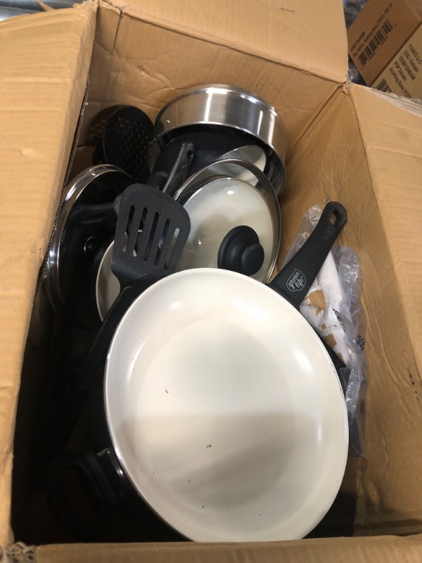 Photo 4 of ***USED***GreenLife Soft Grip Healthy Ceramic Nonstick, 16 Piece Cookware Pots and Pans Set,