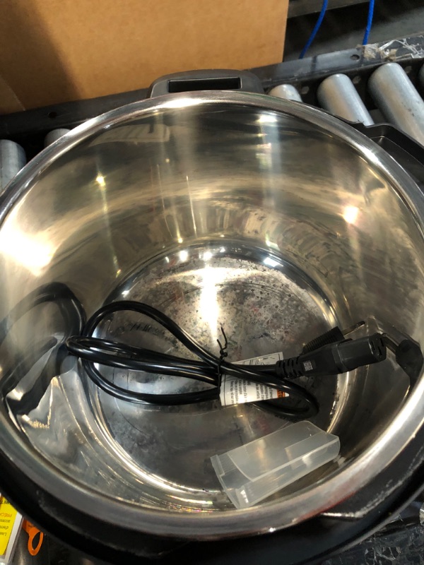 Photo 3 of ***LID WONT SHUT***Instant Pot Duo 7-in-1 Electric Pressure Cooker 6 Quart 6QT Duo Pressure Cooker