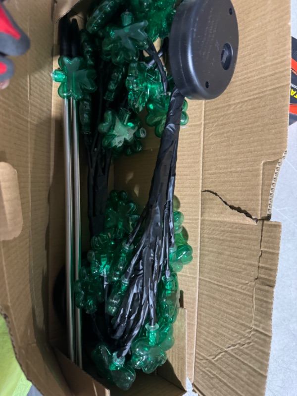 Photo 3 of **READ NOTES**St Patricks Day Decorations-2 Pack 40LED Solar Green Shamrocks Stake Lights-S