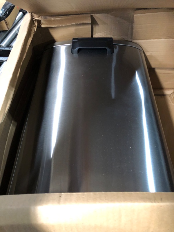 Photo 3 of ***PARTS ONLY NON REFUNDABLE***
QUALIAZERO 50L/13Gal Heavy Duty Hands-Free Stainless Steel Commercial/Kitchen Step Trash Can, 50L / 13 GAL