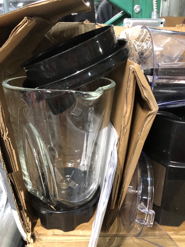 Photo 2 of (SMALL BLENDER BROKEN) Hamilton Beach Power Elite Blender with 40oz Glass Jar and 3-Cup Vegetable Chopper, 12 Functions for Puree, 