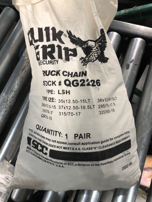 Photo 3 of Security Chain Company QG2226 Quik Grip Light Truck LSH Tire Traction Chain 