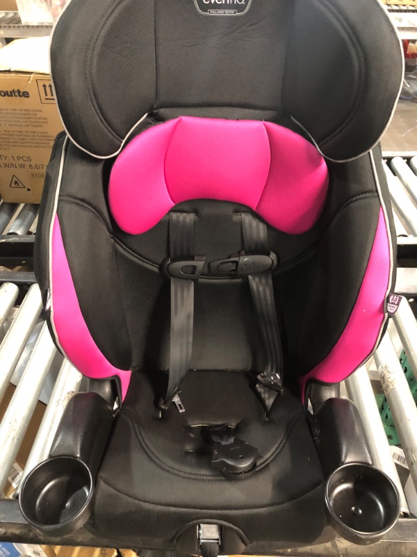 Photo 2 of ***USED - DIRTY - LIKELY MISSING PARTS***
Evenflo Chase Sport Harnessed Booster Car Seat, Jayden 18x18.5x29.5 Inch (Pack of 1)