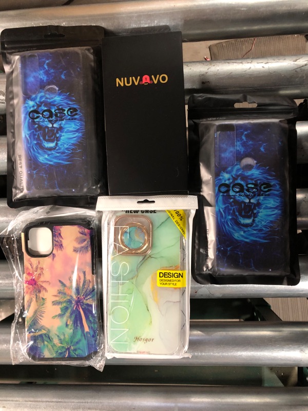 Photo 1 of **NON-REFUNDABLE** Phone case bundle