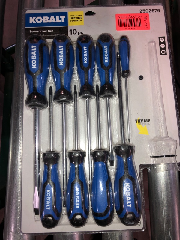 Photo 1 of (NO RETURNS)
kobalt 10 piece screwdriver set ( missing one item) 

see photos