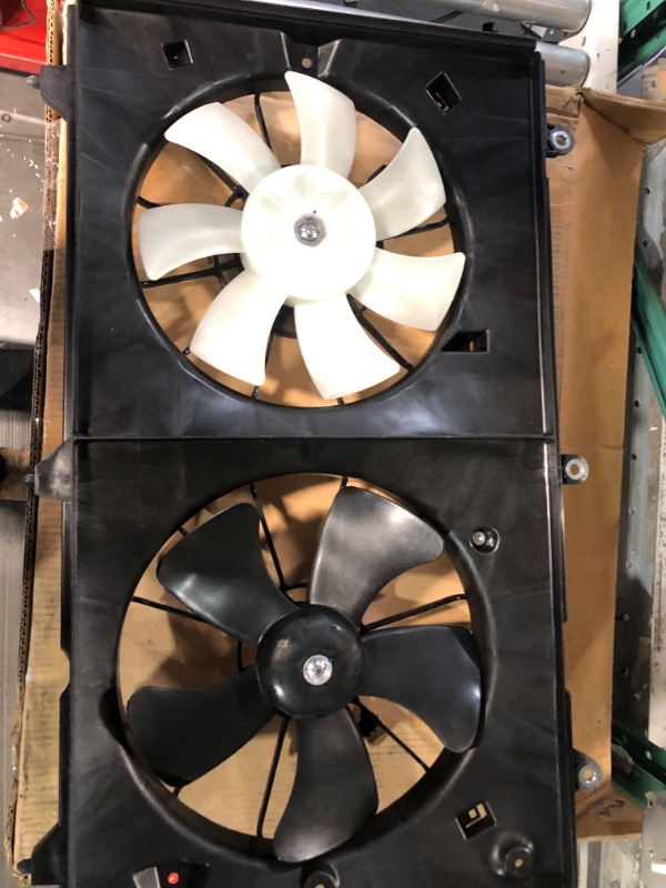 Photo 2 of Dorman 620-225 Engine Cooling Fan Assembly for Select Honda Models