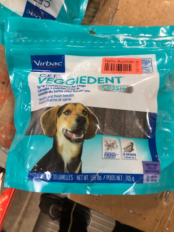 Photo 4 of * SEE NOTES * Virbac CET VEGGIEDENT FR3SH Tartar Control Chews for Dogs Medium (Pack of 30)