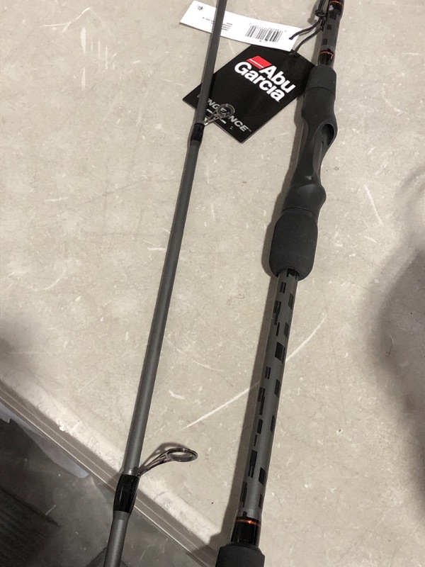 Photo 1 of * item damaged * sold for parts *
Abu Garcia Vengeance Spinning Fishing Rod New Model 7' - Medium Heavy - 1pc