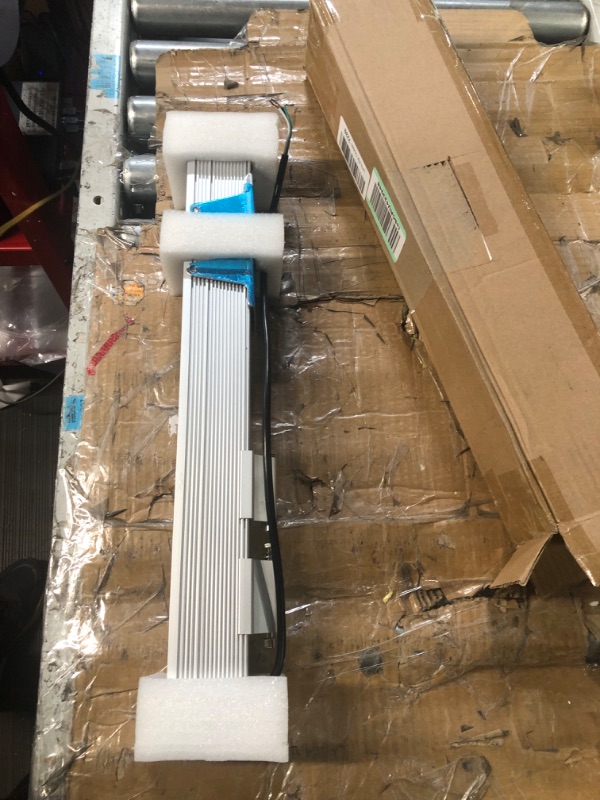 Photo 1 of LED Wall Washer 18W, Lighting Bar IP65 Waterproof Outdoor Light for Advertising Boards, Billboard,Building Commercial Lighting (White 3000K-3200K)