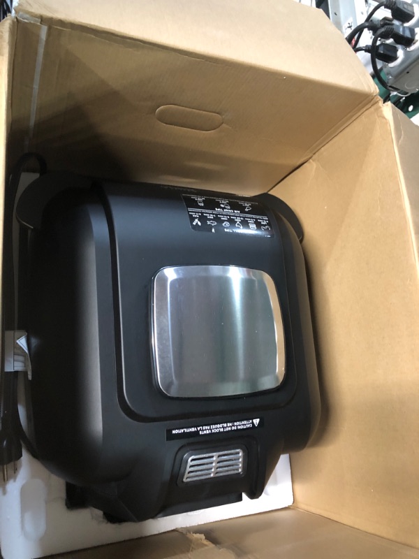 Photo 1 of ***READ NOTES ***PARTS ONLY***NONREFUNDABLE NO RETURNS SOLD AS IS***Ninja Foodi 4-in-1 Indoor Grill with 4-Quart Air Fryer with Roast, Bake, and Cyclonic Grilling Technology, 