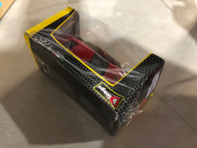 Photo 1 of ***DAMAGE TO PACKAGING.***PICTURED***
Nissan Bburago GT-R 2017" Diecast Model  1:24 Scale, RED B18-21082