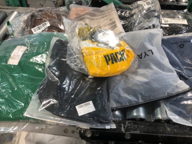 Photo 1 of CLOTHING BUNDLE