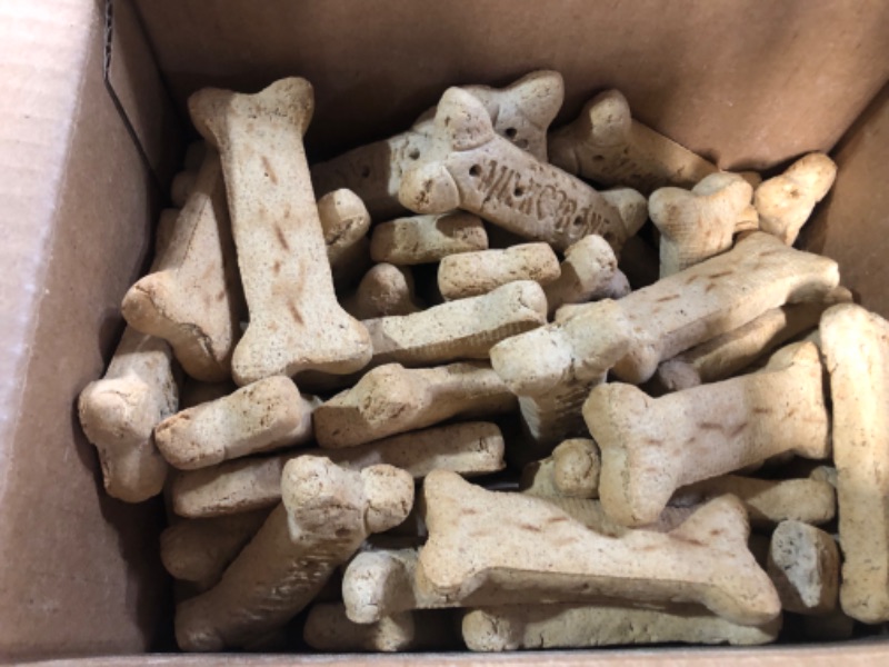 Photo 2 of Milk-Bone Original Dog Treats Biscuits for Large Dogs, 10 Pounds (Packaging May Vary) Large 10 Pound (Pack of 1)