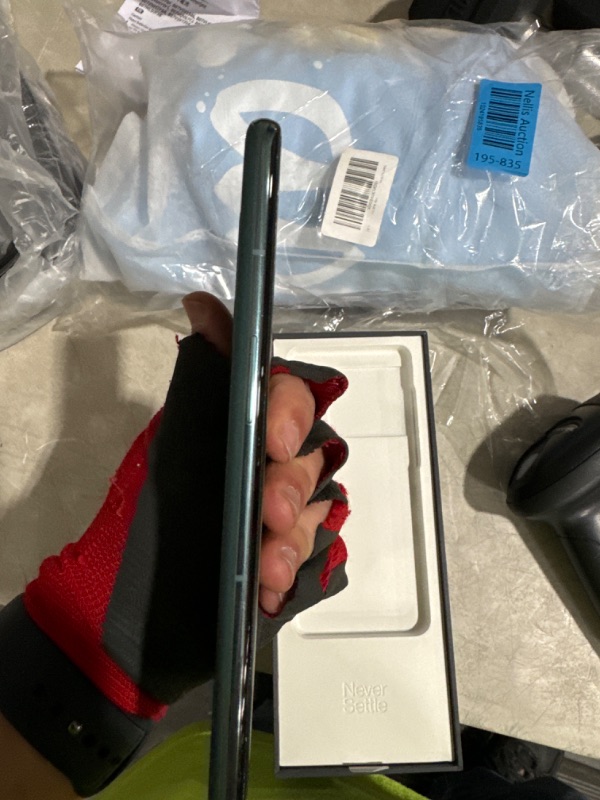 Photo 1 of **READ NOTES**OnePlus 10 Pro | 5G Android Smartphone | 8GB+128GB 