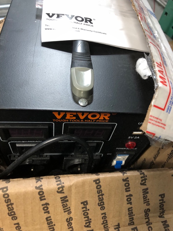 Photo 2 of vevor voltage converter