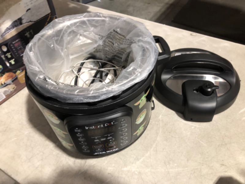 Photo 1 of ***DAMAGED - SEE COMMENTS***
Instant Pot Star Wars 6Qt Duo Little Bounty, Black