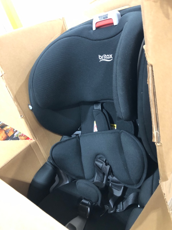 Photo 3 of Britax Boulevard ClickTight Convertible Car Seat