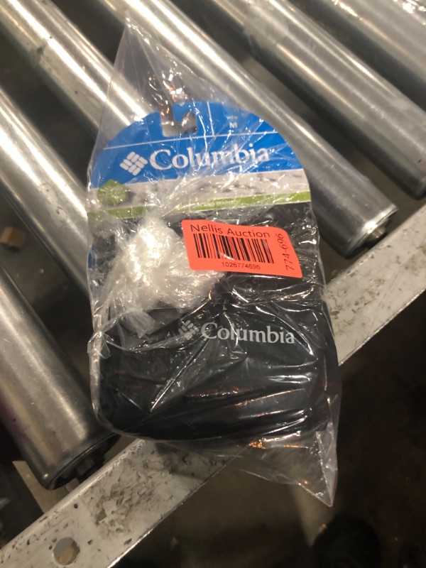Photo 2 of Columbia Men's Ascender II Softshell Glove, Black, MED