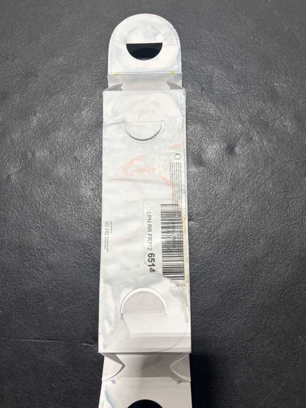Photo 1 of Apple Watch Series 9 [GPS 41mm] Smartwatch with Starlight Aluminum Case with Starlight Sport Band M/L. Fitness Tracker, Blood Oxygen & ECG Apps, Always-On Retina Display Starlight Aluminum Case with Starlight Sport Band 41mm M/L - fits 150–200mm wrists Wi