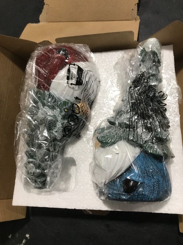 Photo 1 of 2 PC GNOME SET 