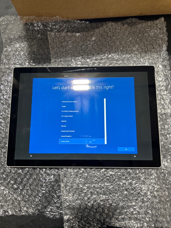 Photo 2 of Microsoft Surface Pro 5 Tablet,12.3 inch (2736 x 1824), Intel Core i5-7300U 2.6 GHz, 8 GB RAM 256GB SSD, CAM, Win 10 Pro (Renewed) 8GB RAM | 256GB SSD