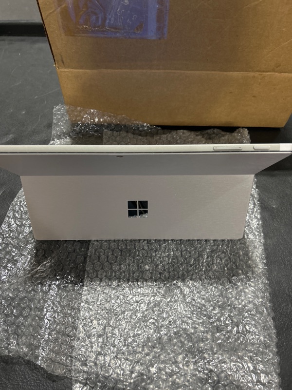 Photo 4 of Microsoft Surface Pro 5 Tablet,12.3 inch (2736 x 1824), Intel Core i5-7300U 2.6 GHz, 8 GB RAM 256GB SSD, CAM, Win 10 Pro (Renewed) 8GB RAM | 256GB SSD