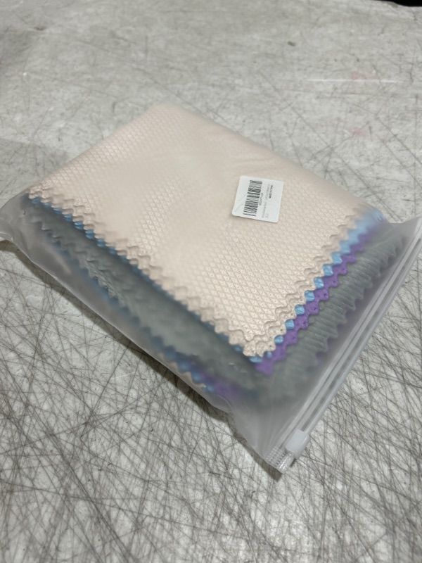 Photo 2 of Eayaya 12 Pack Fish Scale Microfiber Glass Cleaning Cloth & Nanoscale Cleaning Cloth?Bigger Size 15.7x11.8inch?Easy Clean Cloth for: Plates, Glass, Stainless Steel, Car Window,Tableware,Cup