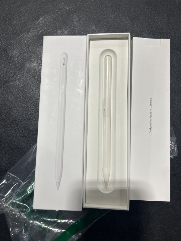 Photo 2 of Apple Pencil (USB-C)