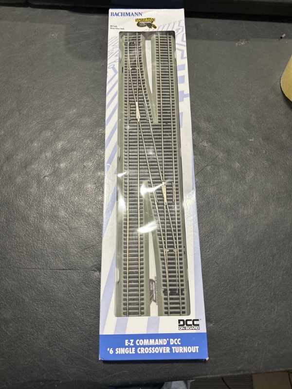 Photo 1 of Bachmann Trains - E-Z COMMAND DCC EQUIPPED #6 SINGLE CROSSOVER TURNOUT - LEFT - NICKEL SILVER E-Z TRACK With Grey Roadbed - HO Scale