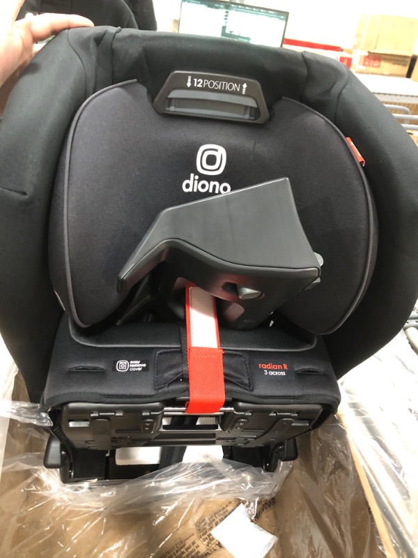 Photo 2 of Diono 3R Safe Plus Car Seat Black Jet
