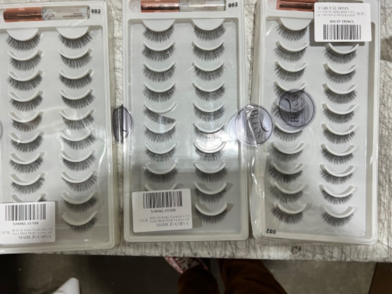 Photo 1 of 3 pack of 10 lashes 