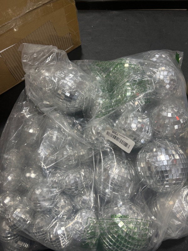 Photo 2 of 100 Pcs Mirror Disco Balls Decorations Different Sizes Bulk Silver Disco Balls Ornaments Hanging Disco Balls for Christmas Tree Dance Music 50s 60s 70s Disco Themed Party Decor (1, 2, 3, 4,)