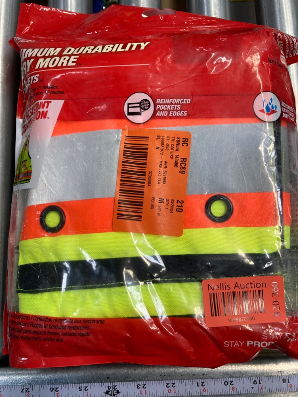 Photo 2 of Milwaukee
Large/X-Large Yellow Class 2 Surveyor's High Visibility Safety Vest with 27-Pockets