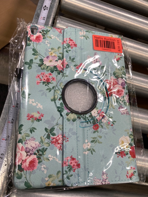 Photo 2 of iPad Air (3rd Gen) 10.5" 2019 / iPad Pro 10.5" 2017 Case