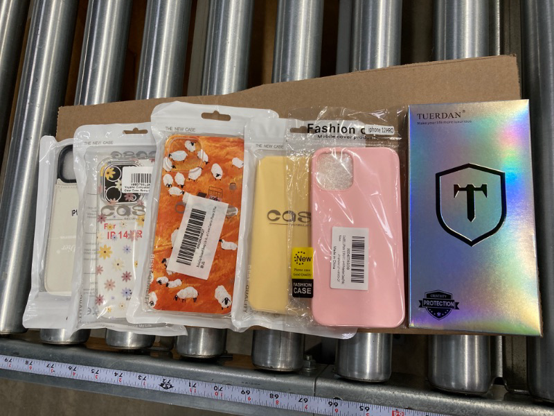 Photo 5 of *BUNDLE ITEMS PHONE ACCESSORIES*