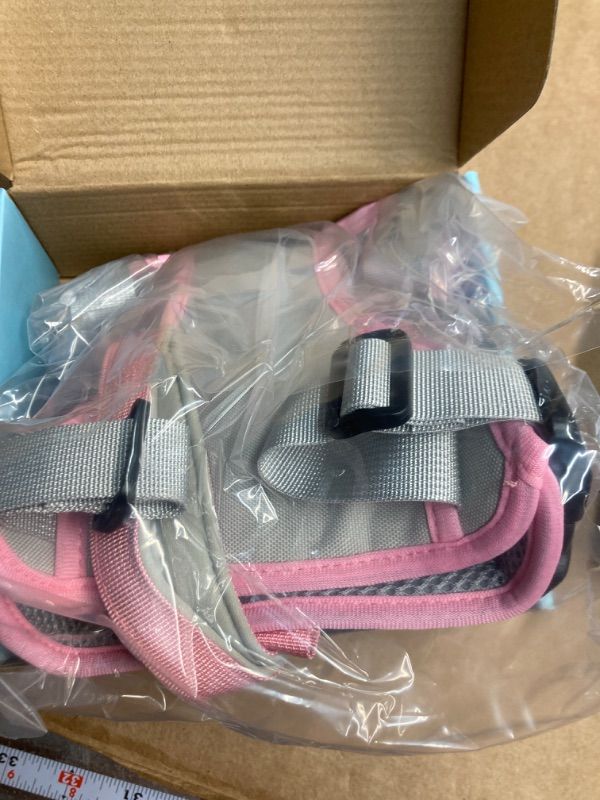 Photo 4 of Bundle
2 - Dog Harness for Medium Dogs No-Pull - Harness for Dogs with Built-in Retractable Leash, Heavy Duty Front Clip Dog Harness, Adjustable Soft Padded Dog Vest, Auto-Lock Dog Vest Harnesses for Large Dogs Large Gray & Pink